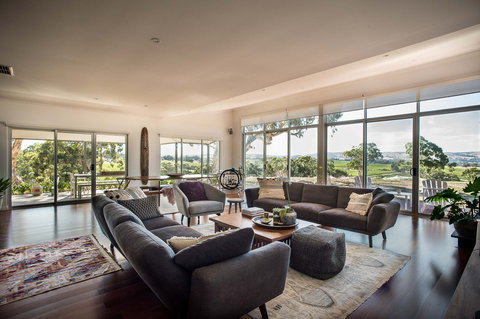 Altamira Retreat - Accommodation Directory 0