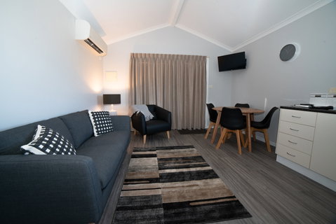 Bridport Beach Cottages - Accommodation Directory 1
