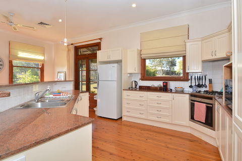 Callie Rose - Accommodation Directory 1