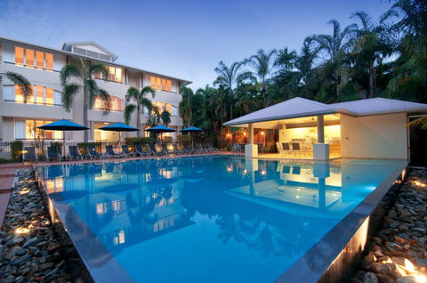 Cayman Villas Port Douglas - Accommodation Directory 1