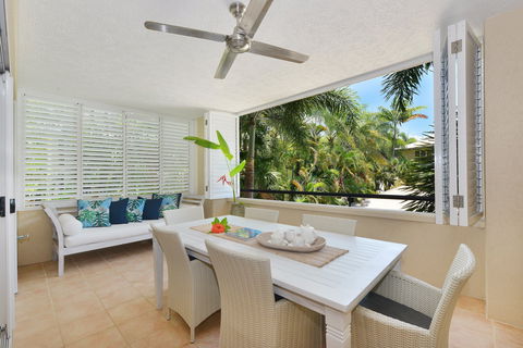 Cayman Villas Port Douglas - Accommodation Directory 2