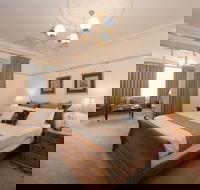 Cobb  Co Court Boutique Hotel - Accommodation Directory