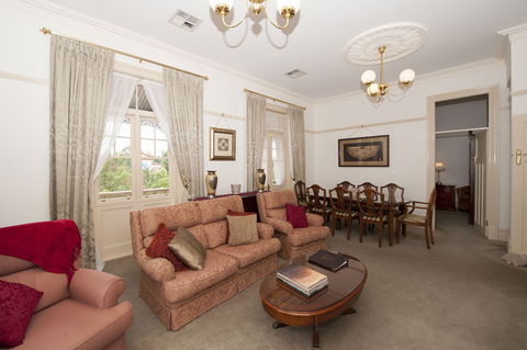 Cobb & Co Court Boutique Hotel - Accommodation Directory 1