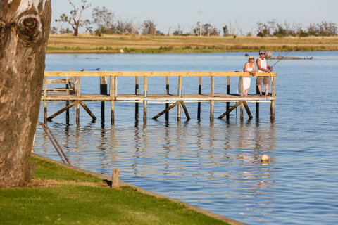 DC On The Lake - Accommodation Directory 1