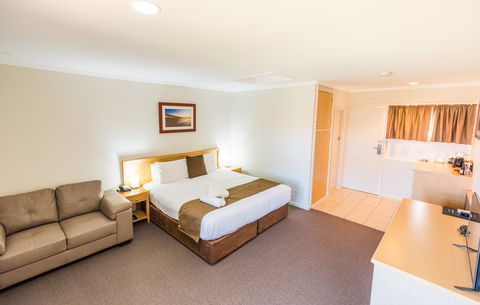 Hospitality Carnarvon, SureStay Collection By Best Western - Accommodation Directory 2