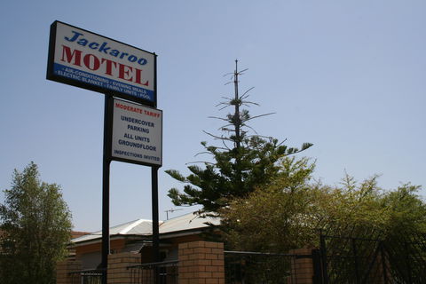 Jackaroo Apartments - Motel - Accommodation Directory 1
