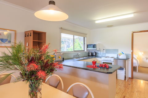 Jetty Road Retreat - Accommodation Directory 2