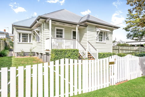 Keeler Cottage - Accommodation Directory 1