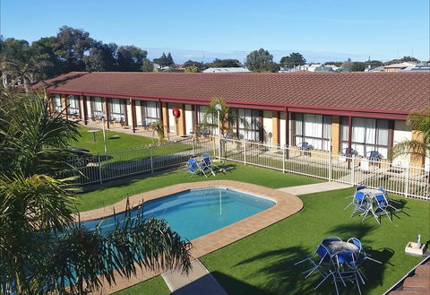 Lacepede Bay Motel & Restaurant - Accommodation Directory 1