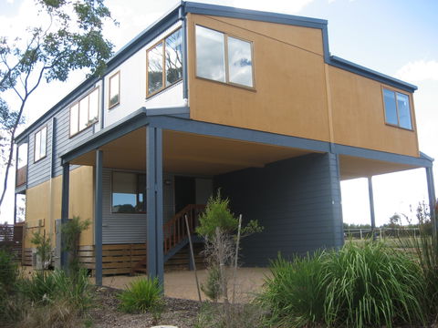 Lakes Beachfront Holiday Park - Accommodation Directory 0