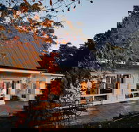 Maple Lodge - Accommodation Directory