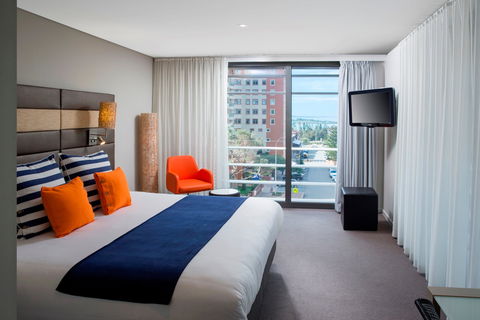 Novotel Newcastle Beach - Accommodation Directory 0