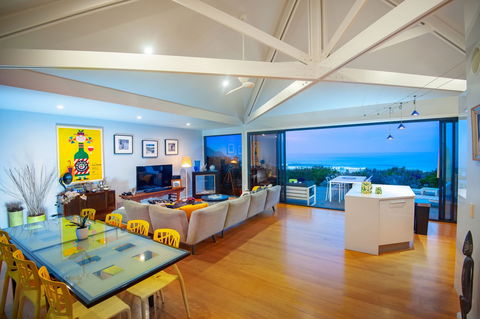 Tambac On Boomerang Beach - Accommodation Directory 0
