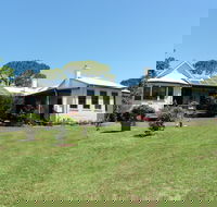 The Old School Bed and Breakfast - Accommodation Directory