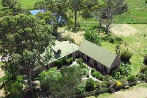 Wind Song Bed And Breakfast - Accommodation Directory 1