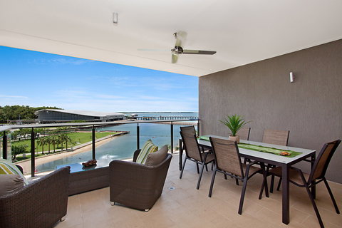 Akuna Waterfront - Accommodation Directory 1