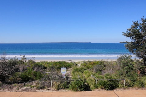 Aqua Vista Vincentia - Accommodation Directory 2