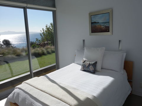 Avalon Coastal Retreat - Accommodation Directory 2