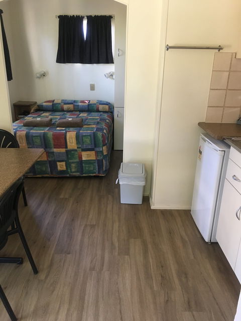 Bailey Bar Caravan Park - Accommodation Directory 2