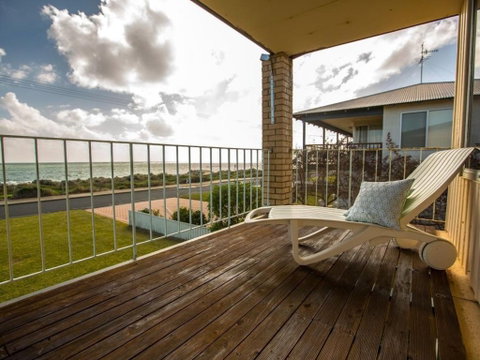 Beachside At Silver Sands - Accommodation Directory 0