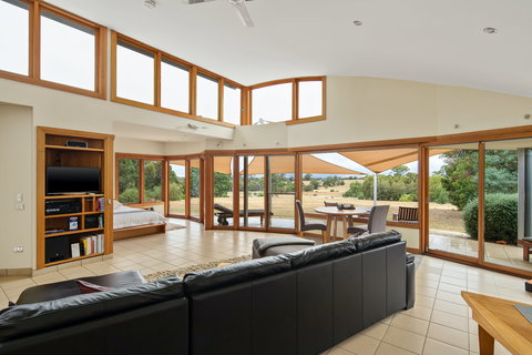 Boroka Downs - Accommodation Directory 2