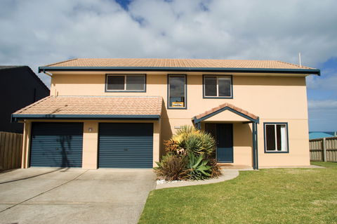 Braeview - Accommodation Directory 1