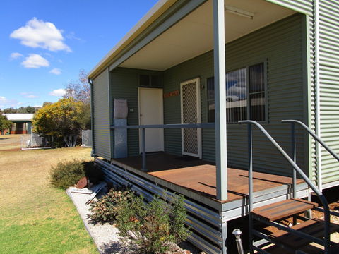 Caddy Shack Dunedoo - Accommodation Directory 1