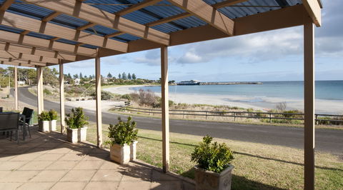 Cape View Cottage - Accommodation Directory 0