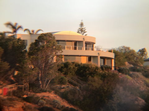 Cliff House Beachfront Villas - Accommodation Directory 0