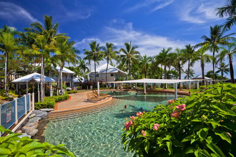 Coral Sands Beachfront Resort - Accommodation Directory 2