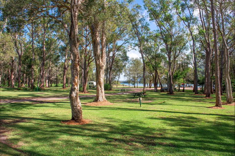 Diamond Waters Caravan Park - Accommodation Directory 1