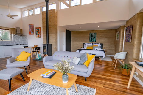 Ecopia Retreat - The Villas - Accommodation Directory 2