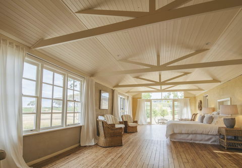 Mayfield Vineyard Cottages - Accommodation Directory 1