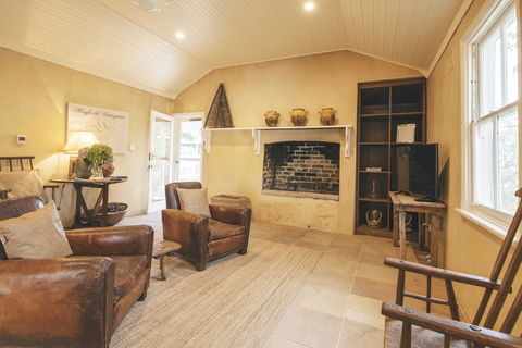 Mayfield Vineyard Cottages - Accommodation Directory 2