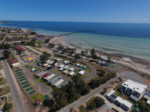 Moonta Bay Caravan Park - Accommodation Directory 0