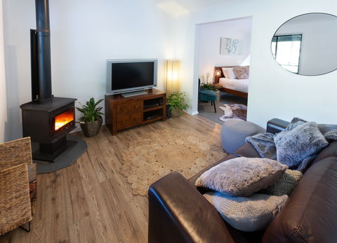 Mystwood Retreats - Accommodation Directory 2