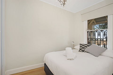 Newcastle Executive Homes - Oceanview Terrace - Accommodation Directory 1