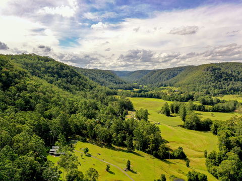 Ravensdale Retreat - Yarramalong Valley - Accommodation Directory 1