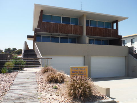 Relax At Tipara - Accommodation Directory 0