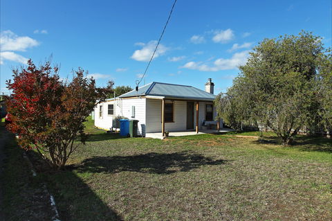 Stable Cottage - Accommodation Directory 1