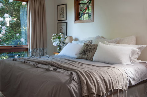 Woolrich Retreat - Accommodation Directory 0