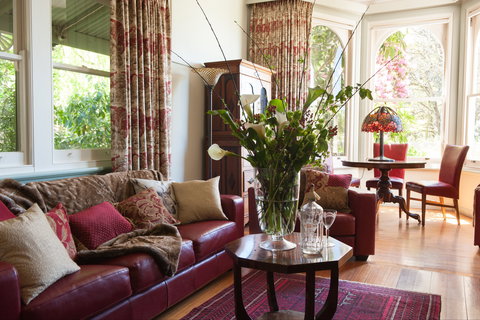 Woolrich Retreat - Accommodation Directory 2