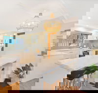 4/11 Cornhill Road - Accommodation Directory