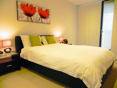 Astra Apartments - Manhattan - Accommodation Directory 2