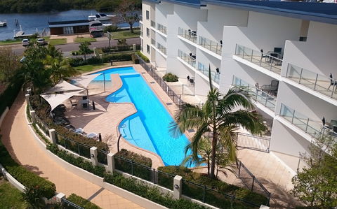 Boat House Resort Tea Gardens - Accommodation Directory 0