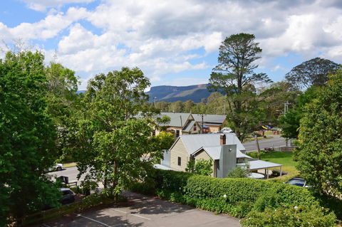 Cloudsong Chalets - Accommodation Directory 1