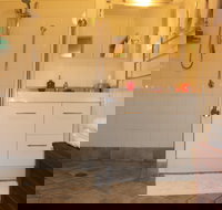 Clyde Cottage - Accommodation Directory