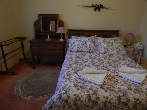 Croll Cottage - Accommodation Directory 2