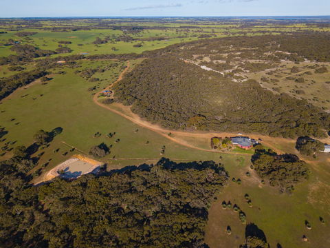 Eleanor River Homestead - Accommodation Directory 1