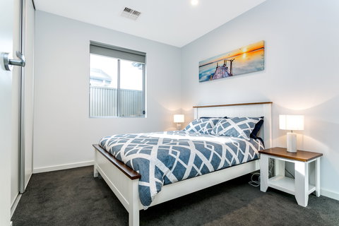 Ella House I - Accommodation Directory 2